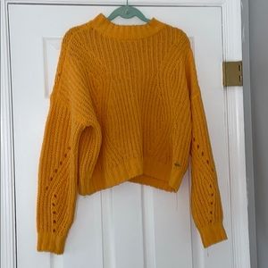 Hollister chunky sweater